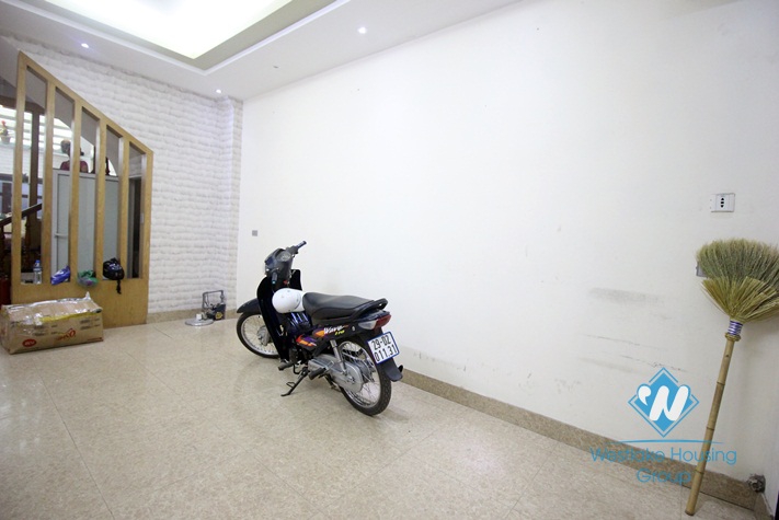 6 floor house for rent in Trung Kinh, Ha Noi